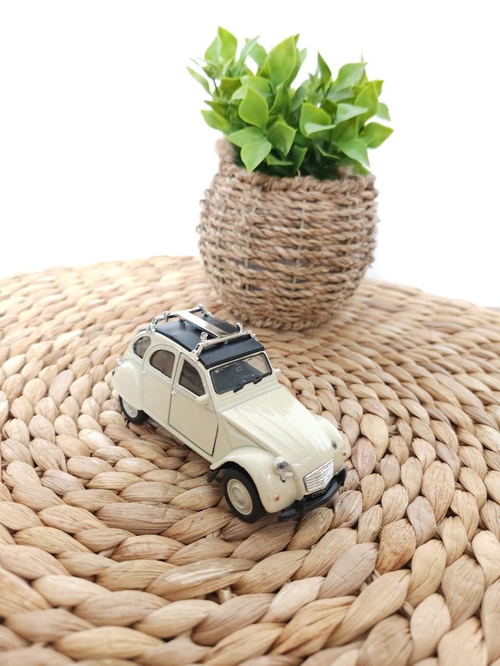 Miniature Citroën 2 CV Surf Welly