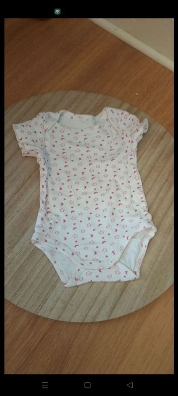 bodies filles 1 mois