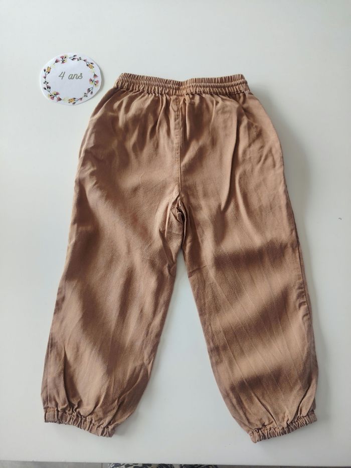 Pantalon d'été en coton fille 4 ans tbe - photo numéro 3