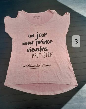 Tee-shirt pyjama Disney taille S blanche neige