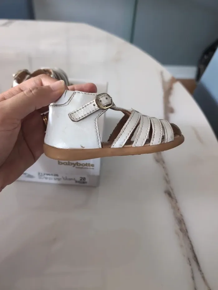 Sandales babybotte taille 20 - photo numéro 5