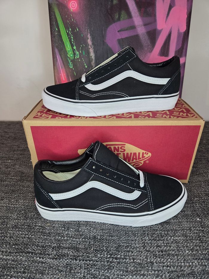 Vans Old Skool – Modèle Cuir, Neuf avec Étiquette