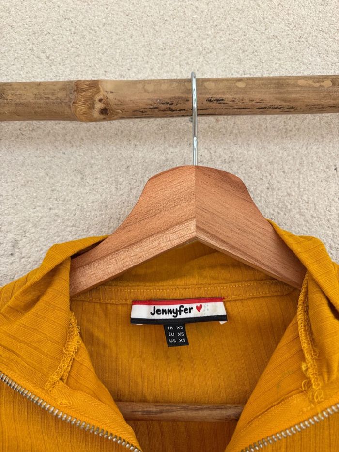 t shirt jaune orange avec fermeture - photo numéro 4