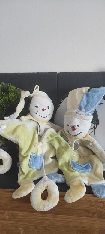 doudou Baby Nat ancien clown marionnette jaune bleu vert rond bonnet bouffon