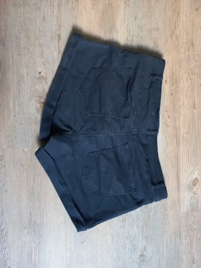 Short - photo numéro 2