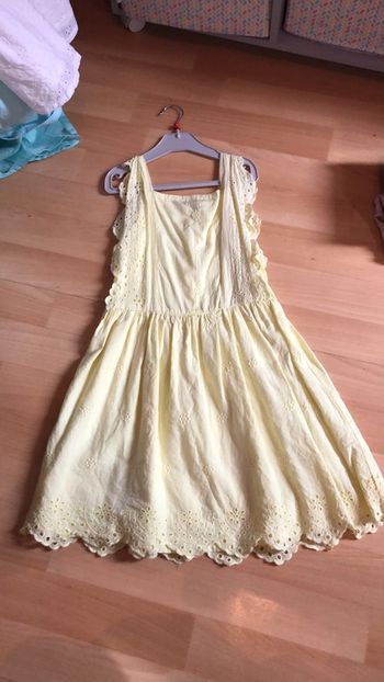 Jolie robe jaune pastel gemo