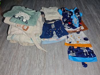 Lots de vêtements bébé 