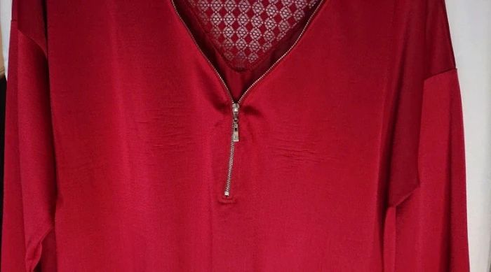 Tee-shirt ou blouse manche 3/4 bordeaux. - photo numéro 2