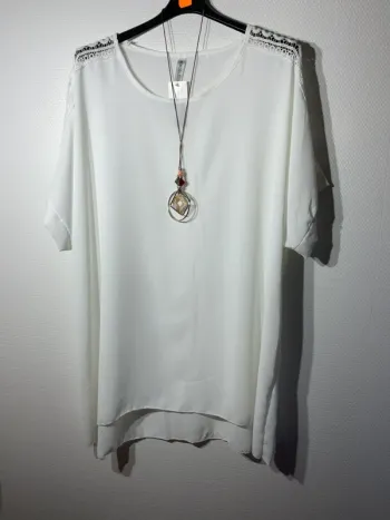 Blouse + collier femme taille unique (48-54)- E&F - neuve avec étiquette