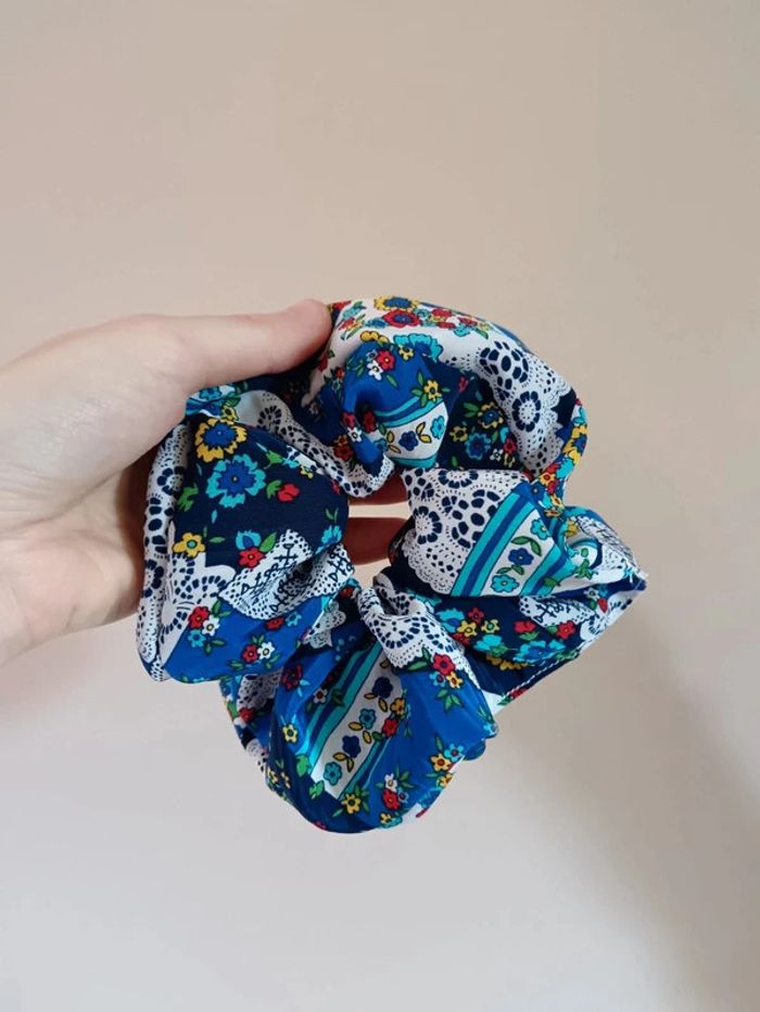 Chemisier upcyclé croppé et ses deux chouchous - photo numéro 12