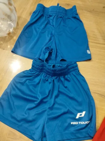Lot deux short de foot 5 ans