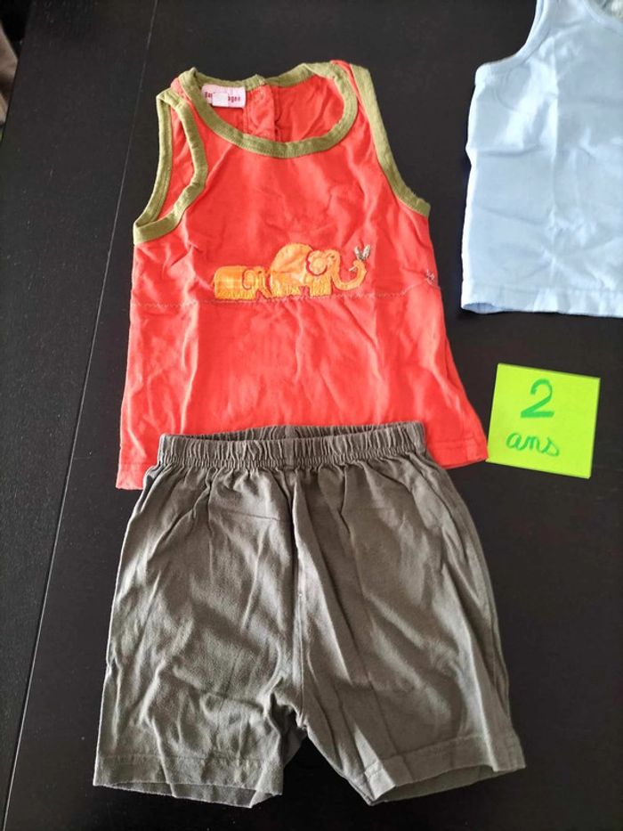 Lot de 2 ensembles shorts et t-shirt - Taille 2 ans - photo numéro 2