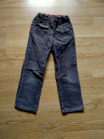Pantalon chaud. Filles. Sergent major.
Taille 4 ans