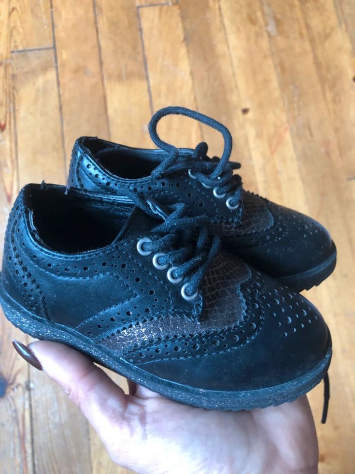 Chaussure t22 - photo numéro 2
