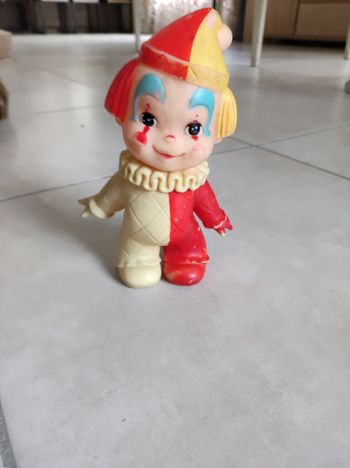 figurine poupée pouet