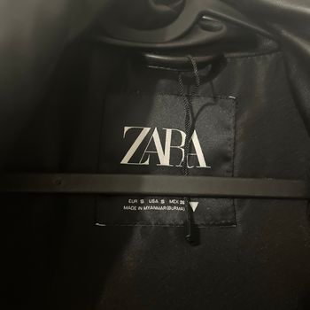 Doudoune noir en cuir  sans manche en S Zara