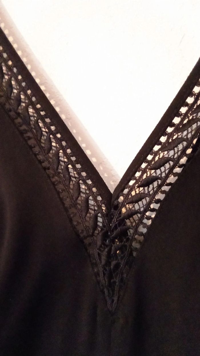 Robe noire - photo numéro 2