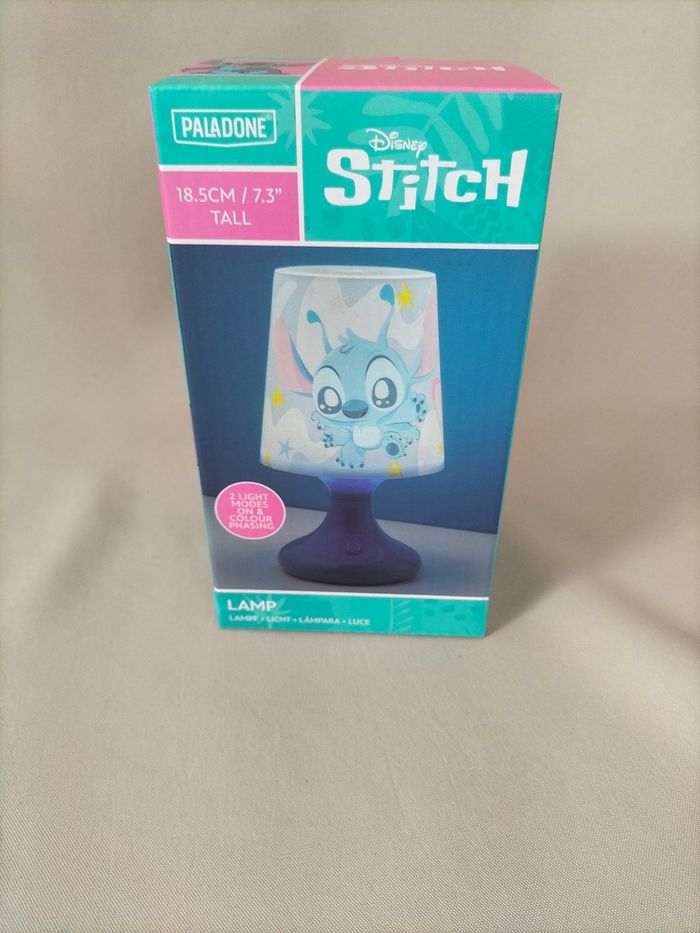 🩵 Lampe veilleuse Stitch en plastique - Disney - Neuve 🩵 - photo numéro 4