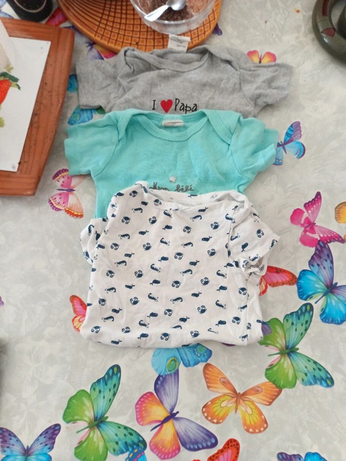 Lot de 5 articles bébé 9 mois été - photo numéro 4