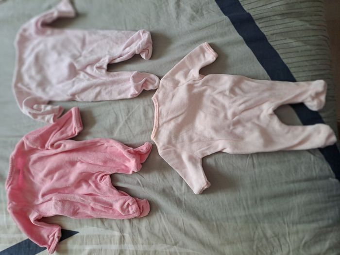 Lot de 3 pyjamas - photo numéro 2