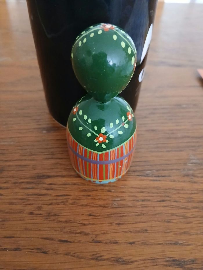 Poupée en bois peint - photo numéro 3