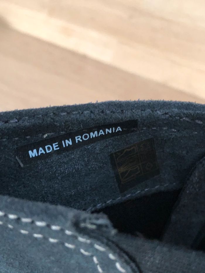 Bottes en daim talons compensés noires taille 37 - photo numéro 7