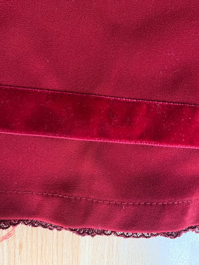 Jolie robe rouge 5 ans - photo numéro 2