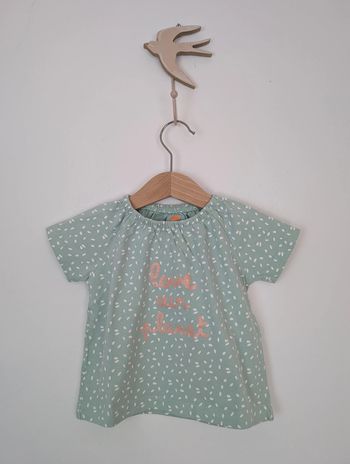 Tee shirt manches courtes Hema 6 mois ( 68 cm )