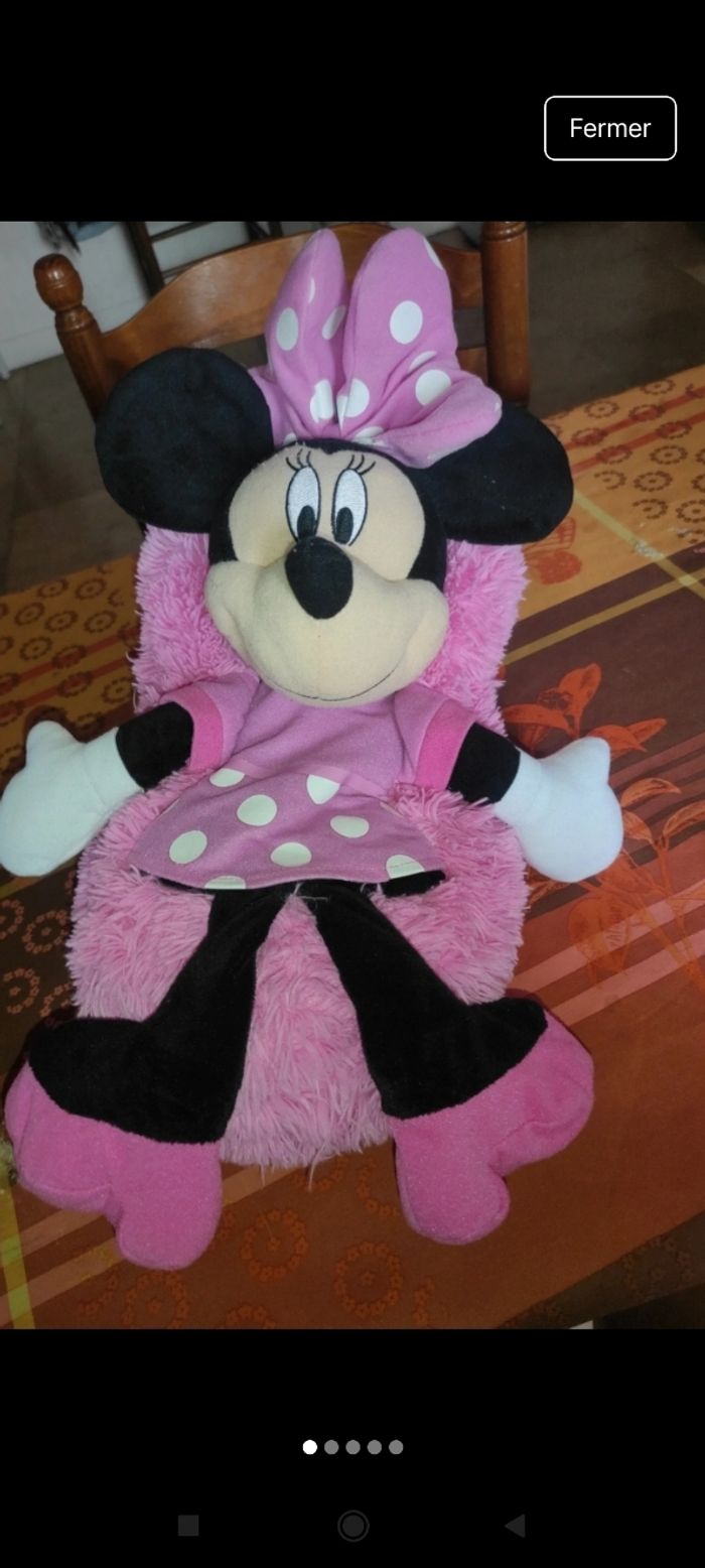 Très belle peluche Minnie j38