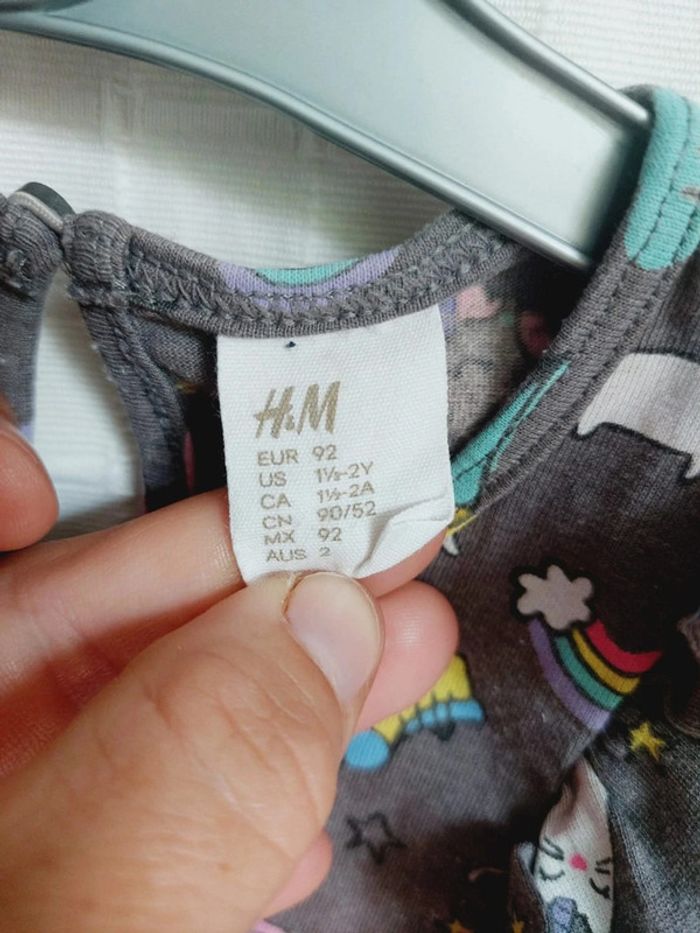 Robe licornes H&M 92 cms / 36 mois - photo numéro 3