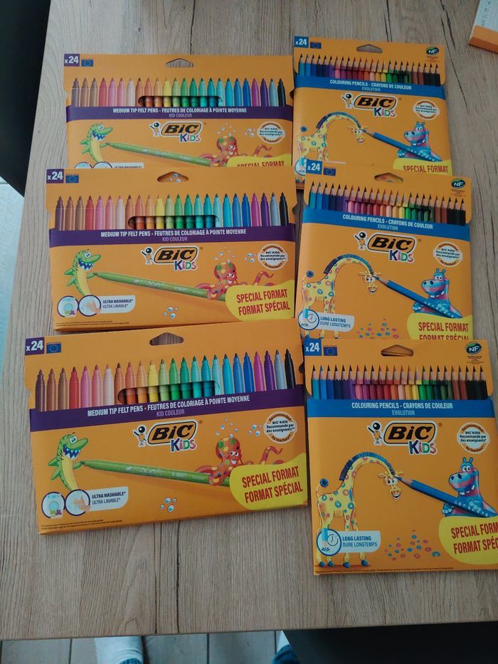 Feutres et crayons de couleur bic