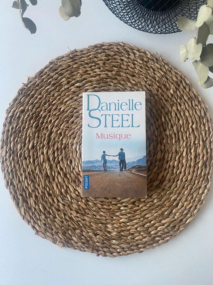 Danielle STEEL Musique