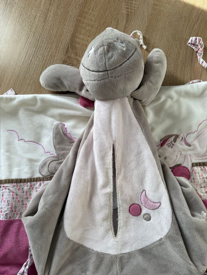 Tour de lit - photo numéro 3