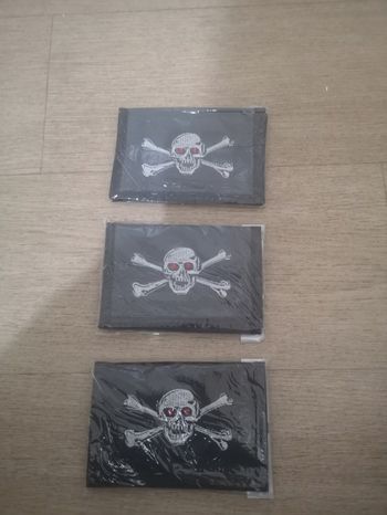 Porte feuille tête de mort 