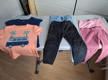 Joli lot fille 4/5 ans t-shirts jeans Dpam, Gémo, H&M, Ikks, LH très bon état