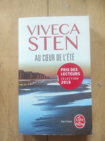 Au cœur de l'été Viveca Sten Livre de Poche 2018