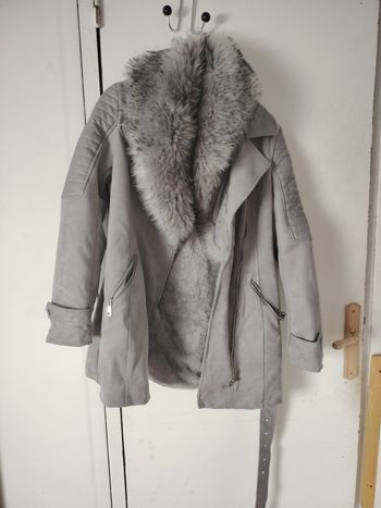 Manteau 3/4 gris col fourrure
