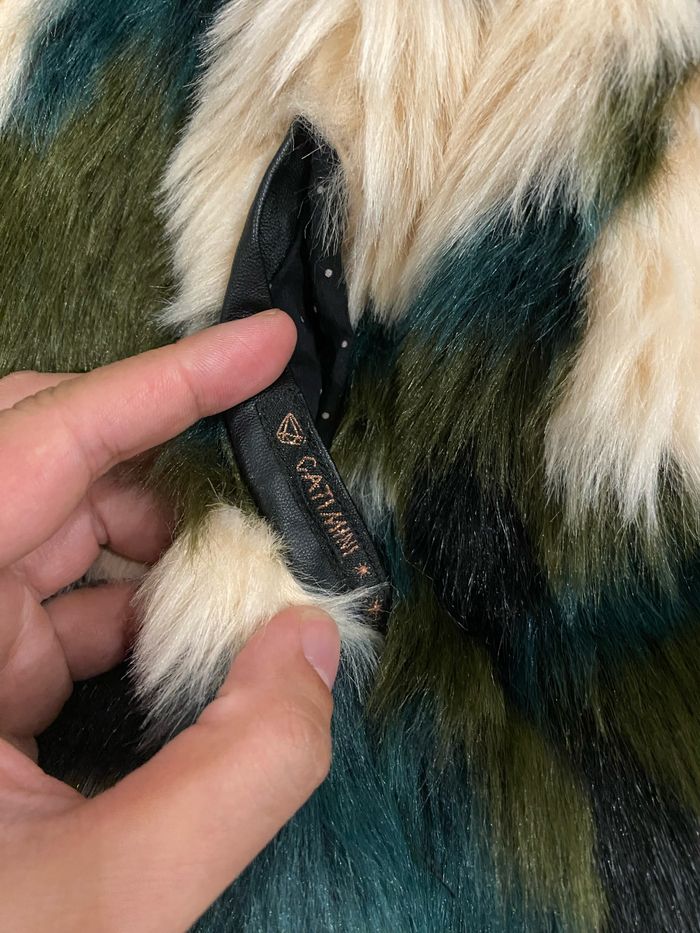 Magnifique manteau aux fosses fourrures de Catimini - photo numéro 6