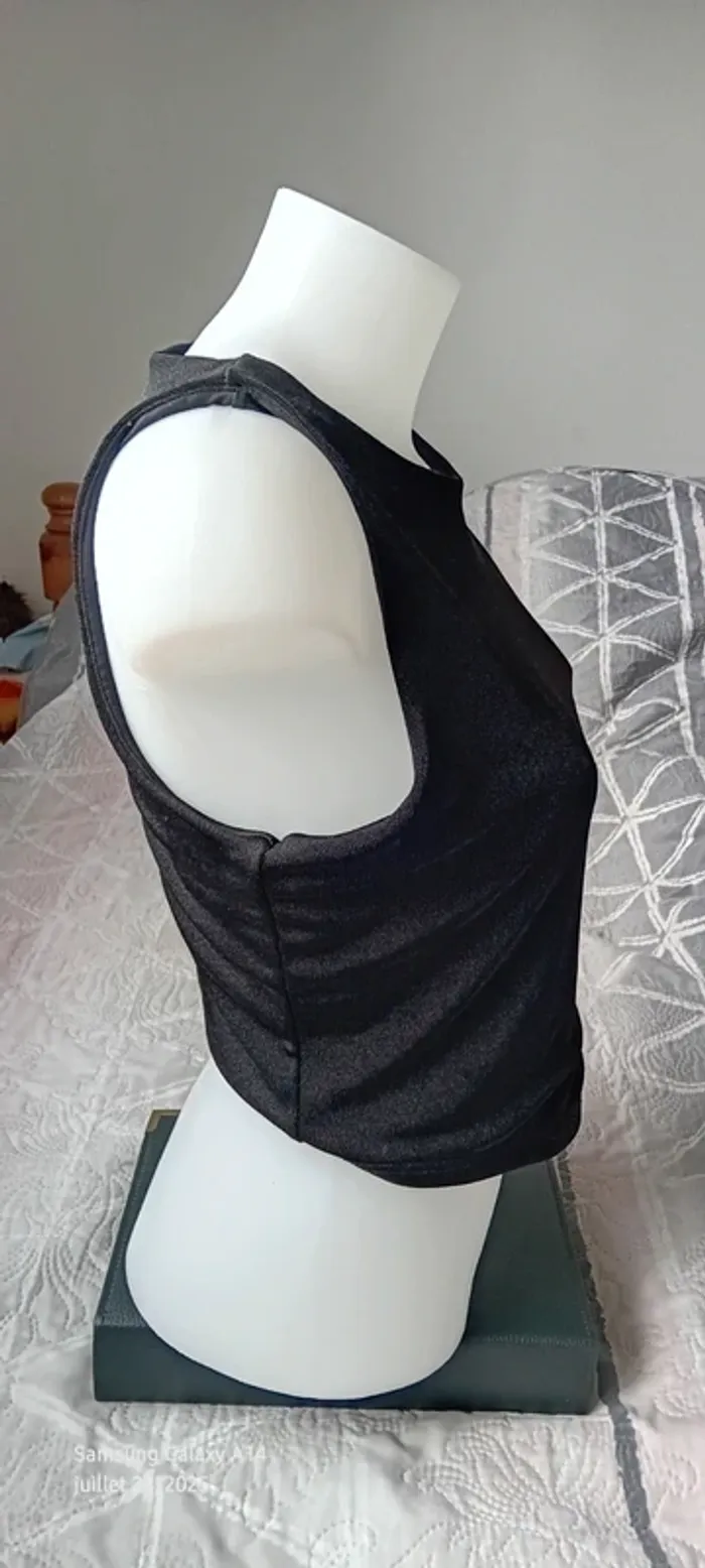 Haut débardeur court noir satiné dos ouvert femme 38/40 shein - photo numéro 7