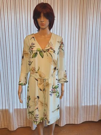 Jolie Robe Bel&Bo taille 38 fond tourquoise