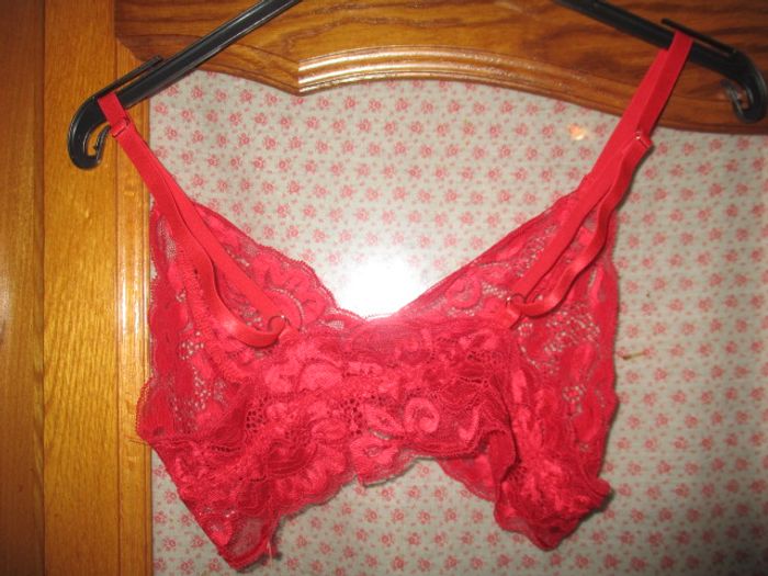 Brassière a dentelle - photo numéro 2