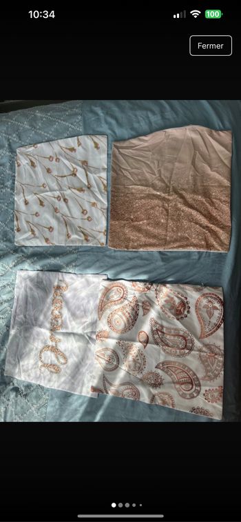 Le quatre housses de coussins