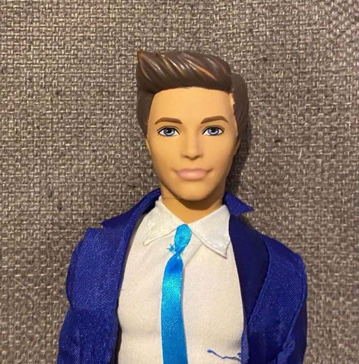 Barbie Ken Royal - photo numéro 2