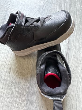 Basket Jordan pointure 23.5