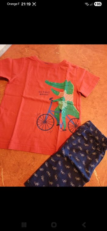 Pyjashort garçon taille 4 ans