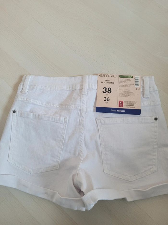 Short court blanc taille 38 neuf - photo numéro 5