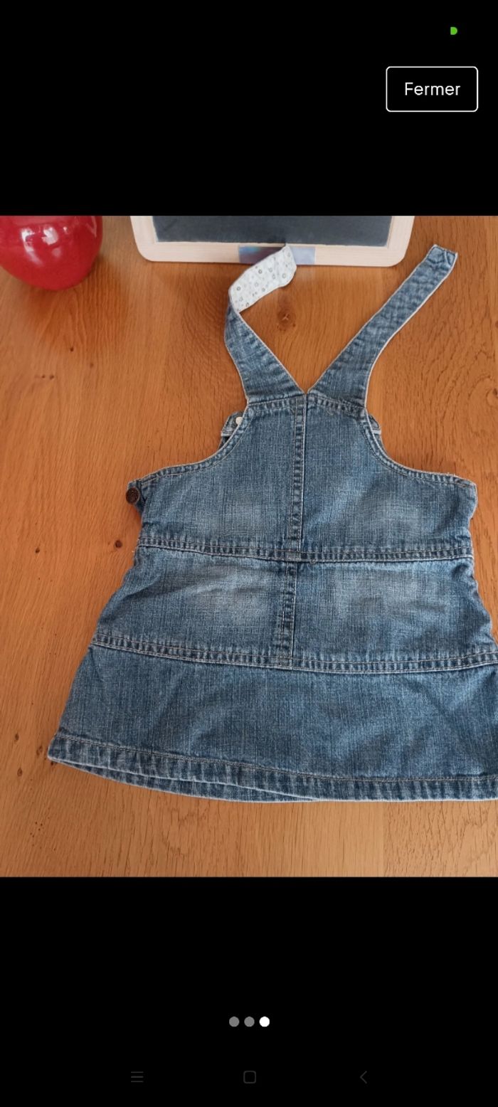 Robe salopette en jean taille 1 an en très bon état - photo numéro 3