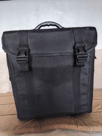 Valise de luxe a roulettes pour maquillage