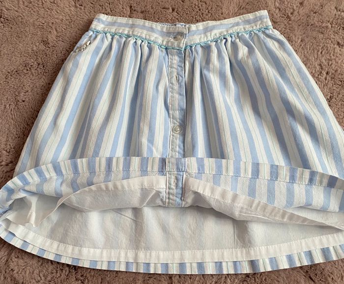 Jupe courte boutonée - photo numéro 3