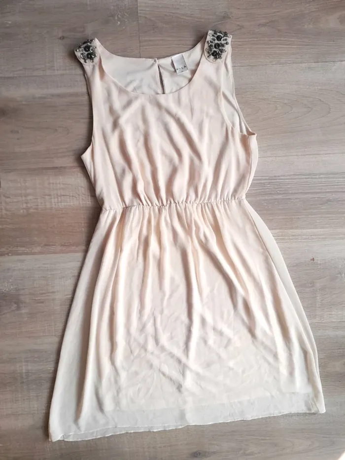 Robe blanche crème chic